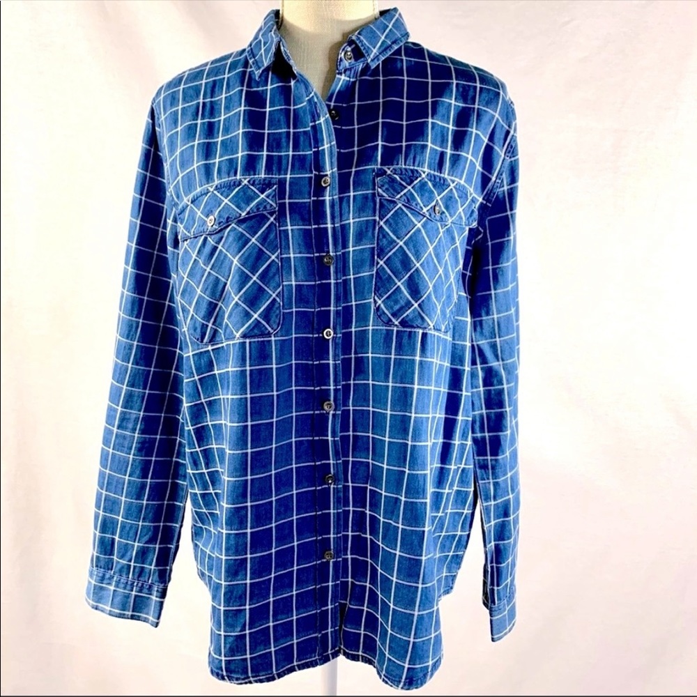 Forever 21 Grid/Checked/Plaid Chambray Button Down